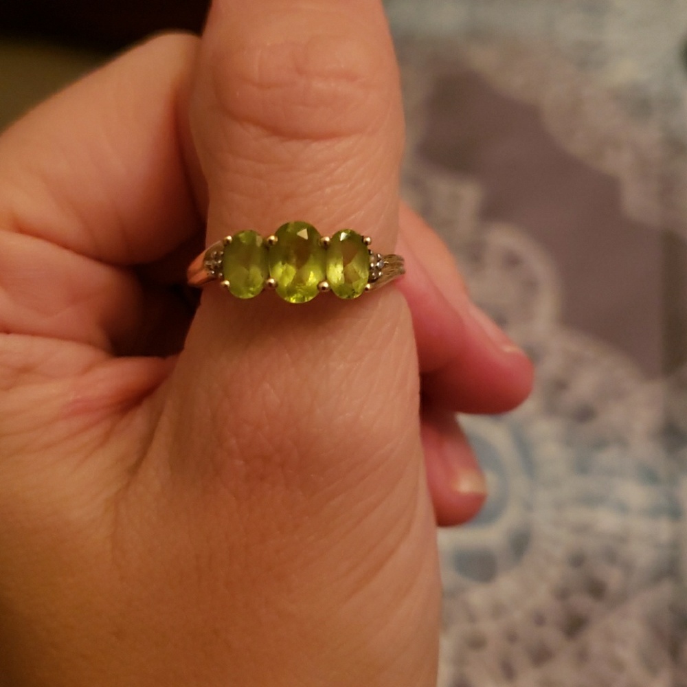 Gold and peridot ring.